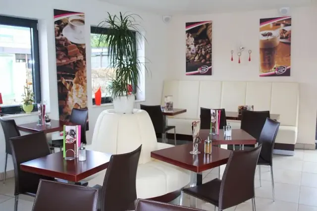 BookNoFees: Ice cream – Eiscafé Schoko-Vanille – Bestwig – Schoko-Vanille Ice Cream Parlor, photo 2