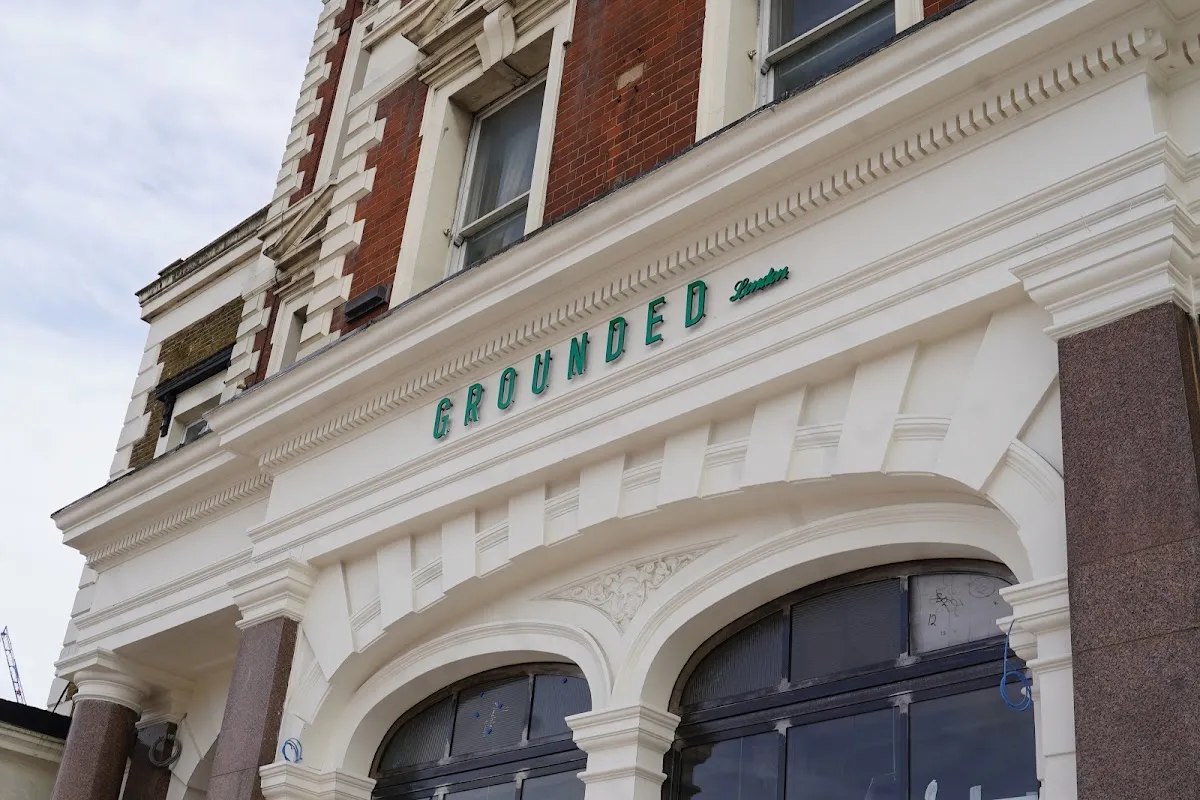BookNoFees: Café – Grounded – London – Grounded, photo 1