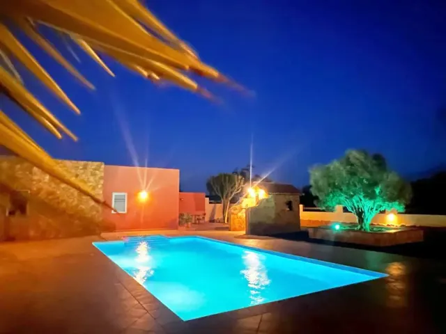 BookNoFees: Finca El Lomo—Your Cozy Home with a Private Pool, Triquivijate – Triquivijate