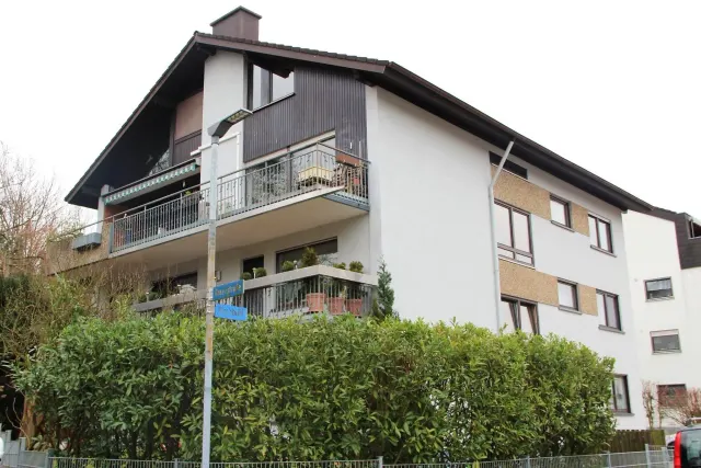 BookNoFees: Quiet apartment with a garden and parking space – Rheinstetten