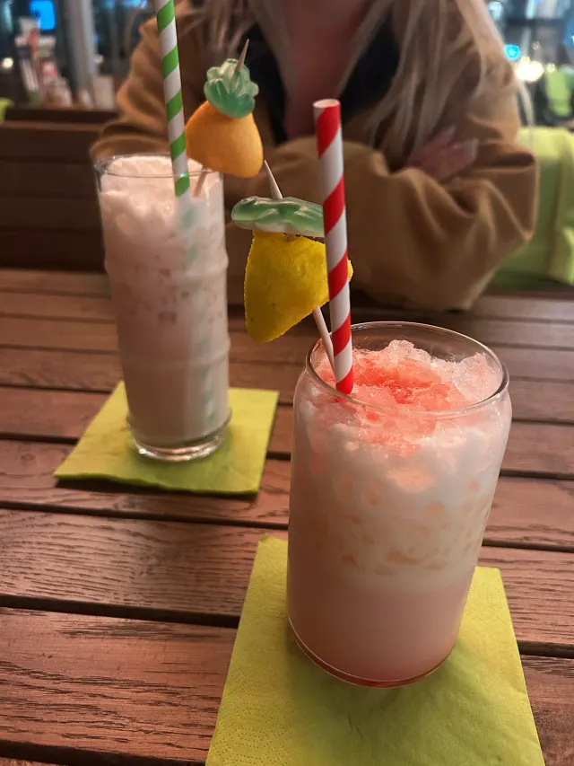 BookNoFees: Restaurant – R-Café Möhnesee – Möhnesee-Delecke – R-Café Möhnesee, photo 2
