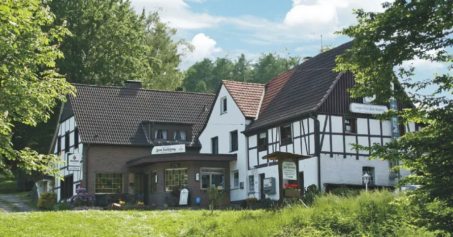 BookNoFees: Restaurant – Landgasthaus Zum Tackeberg – Möhnesee-Neuhaus – Zum Tackeberg Country Inn, photo 1