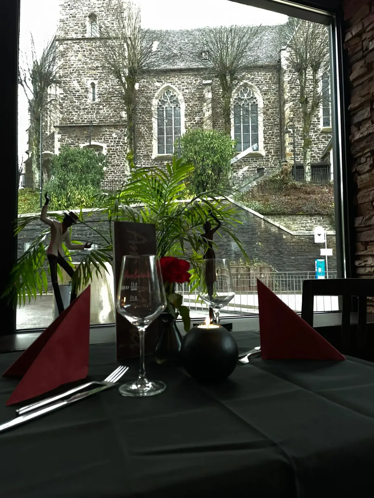 BookNoFees: Café – Ambiente Am Markt – Lennestadt – Ambiente at the Market, photo 1