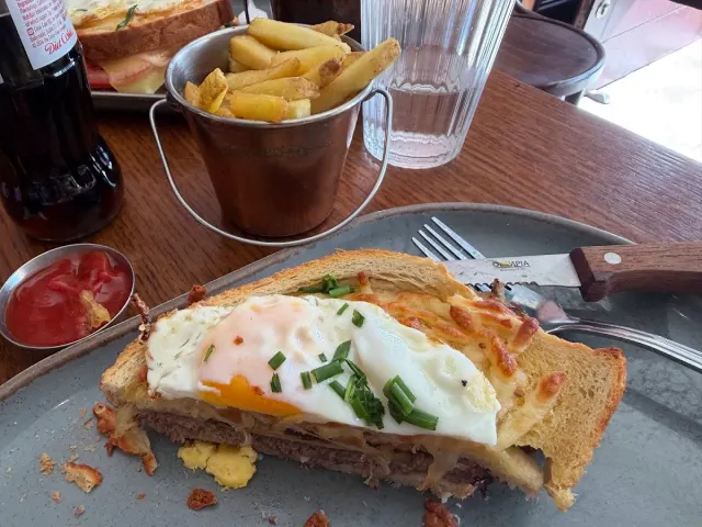 BookNoFees: Café – The Bakehouse – Dublin – The Bakehouse, photo 2