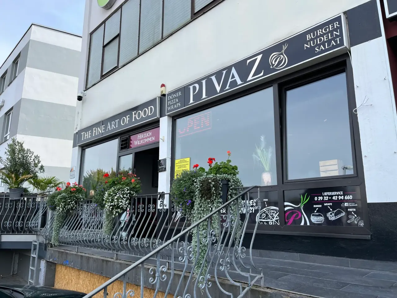 BookNoFees: Snack bar – Pivaz Döner Pizza – Arnsberg-Neheim – Pivaz Döner Pizza, photo 1