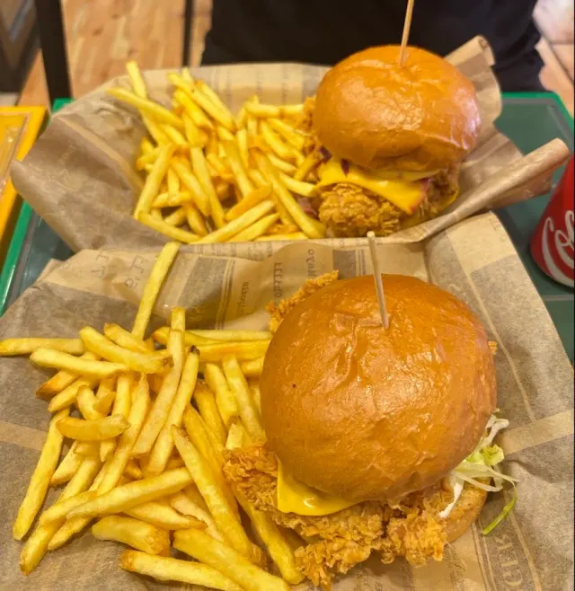 BookNoFees: Snack bar – Ferick Fried Chicken – Istanbul – Ferick Fried Chicken, photo 2