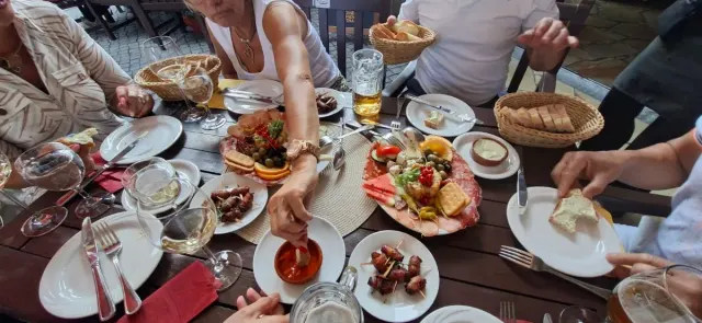 BookNoFees: Restaurant – Tapas-Bar Plettenberg – Plettenberg – Plettenberg Tapas Bar, photo 2