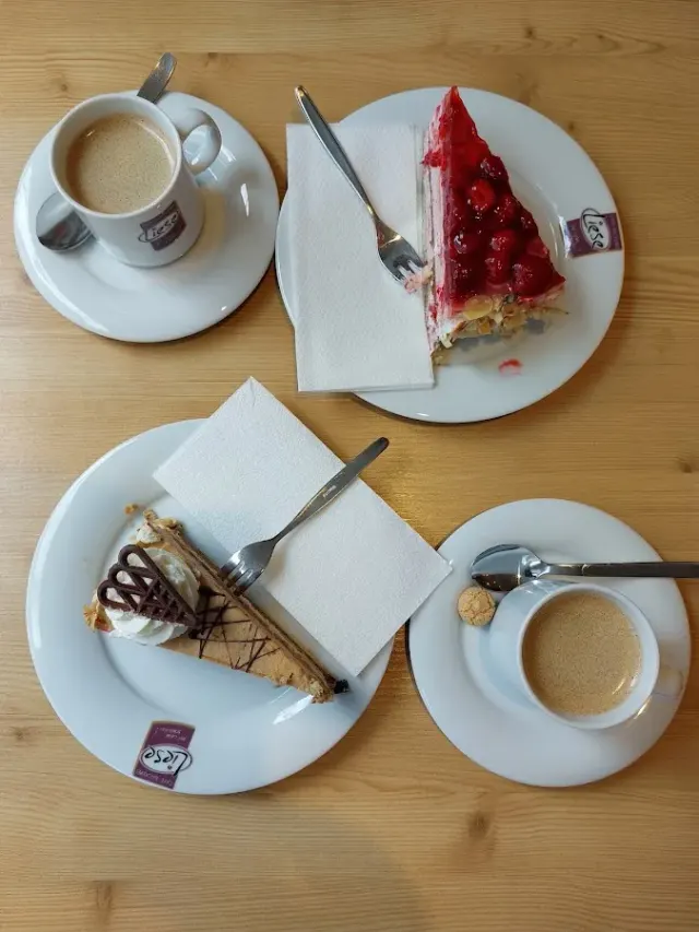 BookNoFees: Bakery – Bäckerei Konditorei R. Leitner – Brilon – R. Leitner Bakery and Pastry Shop, photo 3