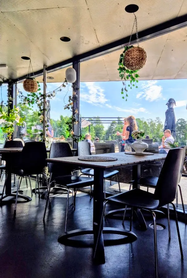 BookNoFees: Café – Cafe Biitsi – Helsinki – Cafe Biitsi, photo 2