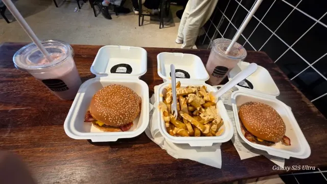 BookNoFees: Snack bar – Bleecker – London – Bleecker, photo 2