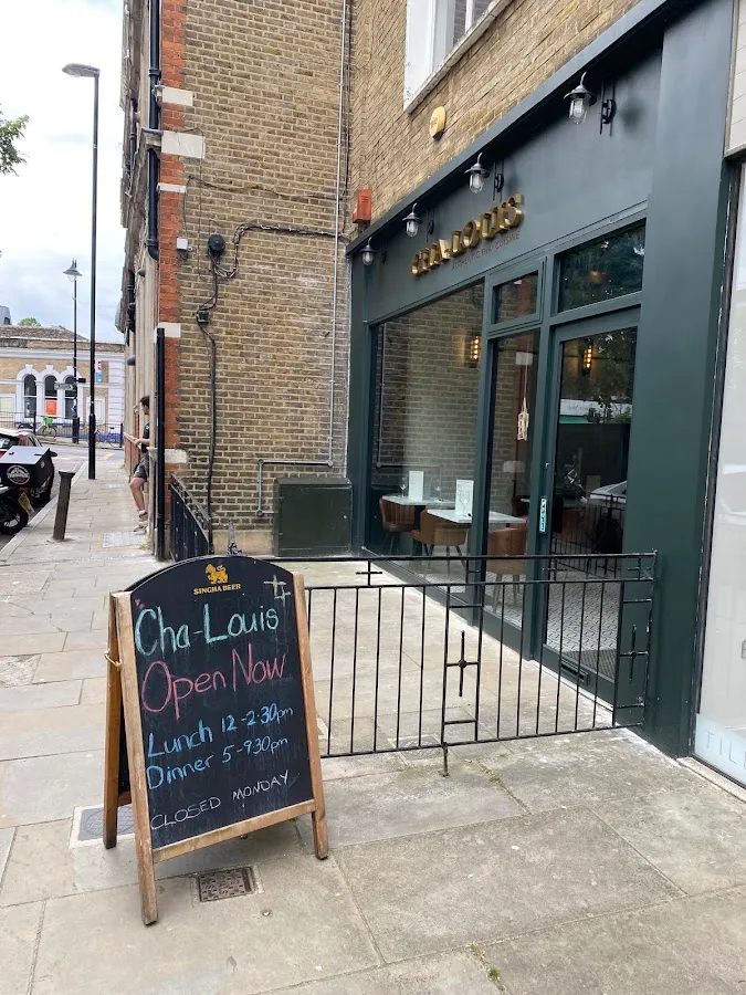 BookNoFees: Restaurant – Cha-Louis – London – Father Louis, photo 1