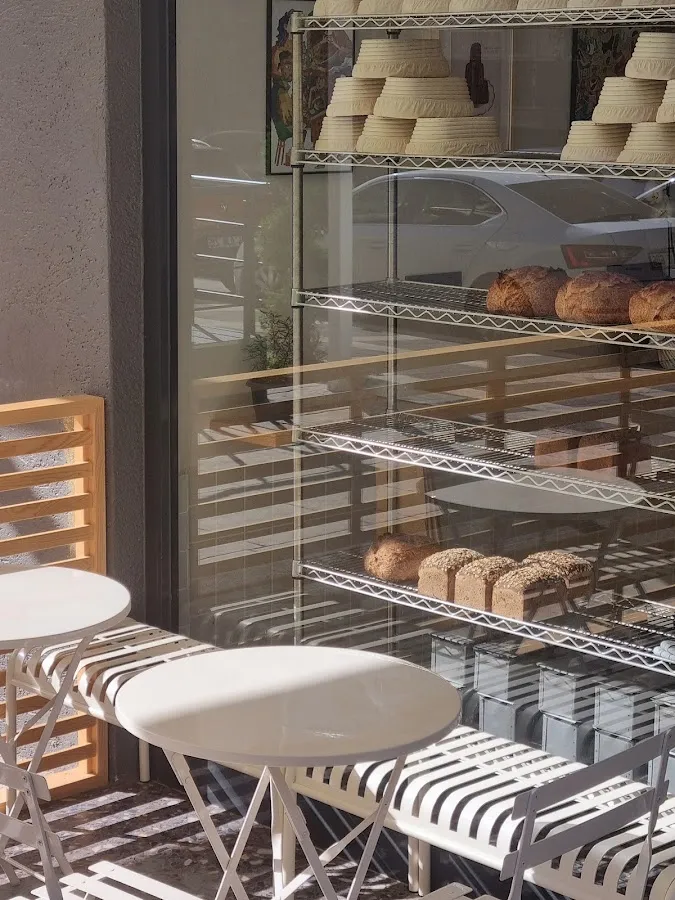 BookNoFees: Café – Baca Bread Club – Istanbul – Read Bread Club, photo 1