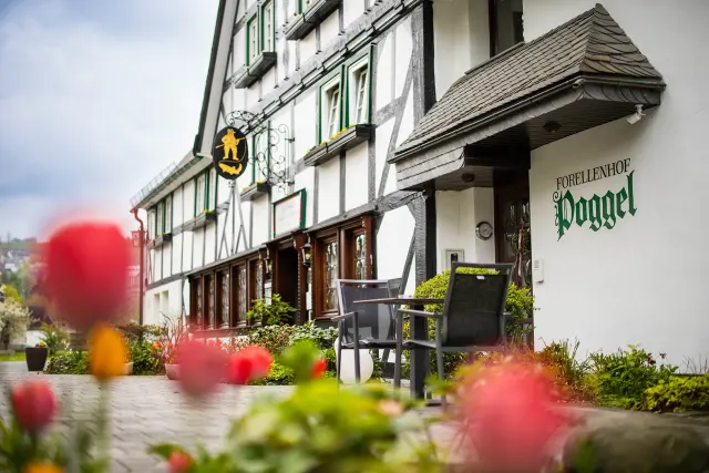 BookNoFees: Restaurant – Forellenhof Poggel – Eslohe – Poggel Trout Farm, photo 2