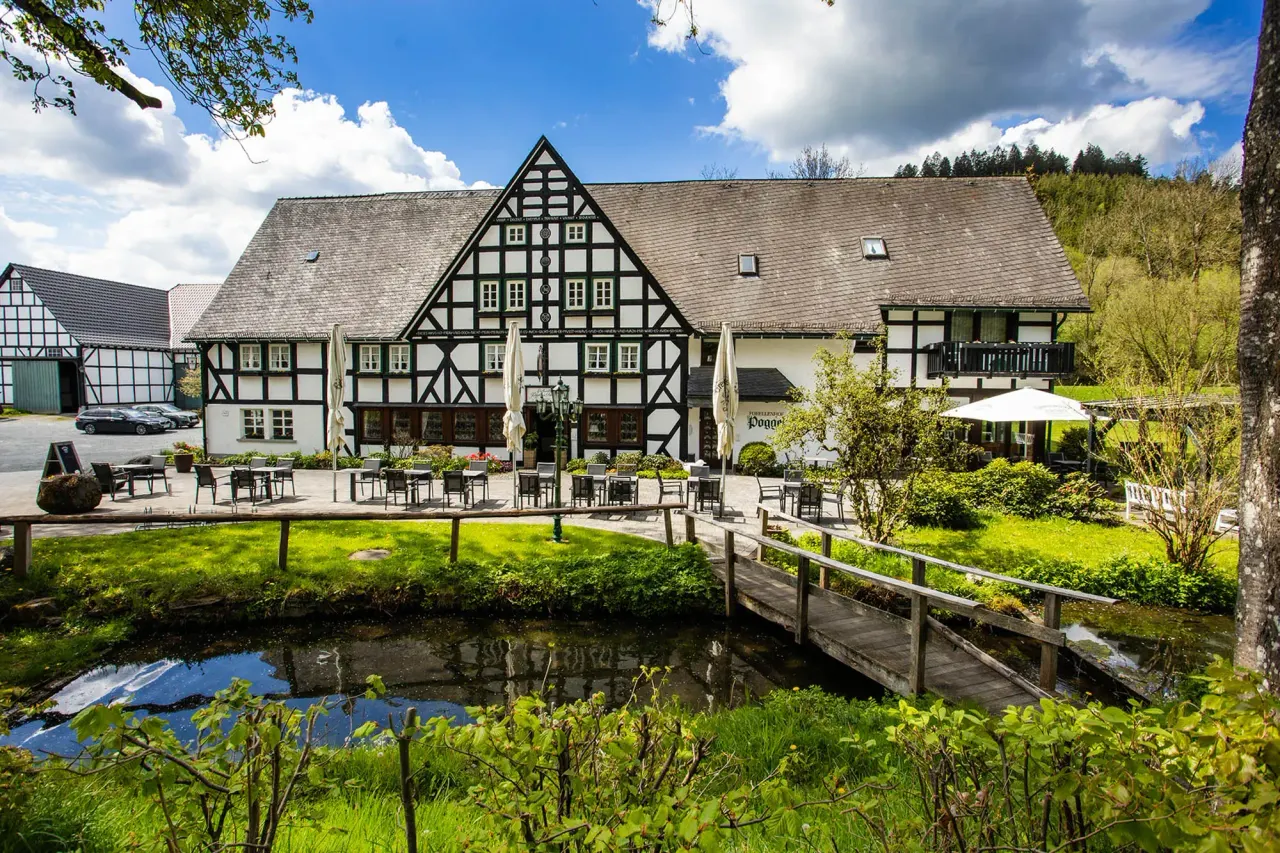 BookNoFees: Restaurant – Forellenhof Poggel – Eslohe – Poggel Trout Farm, photo 1