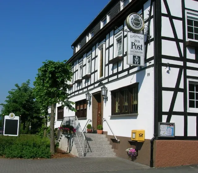 BookNoFees: Gasthof Zur Post, Eslohe-Reiste