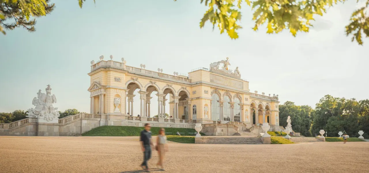 BookNoFees: Café – Café Gloriette – Vienna – Café Gloriette, photo 1