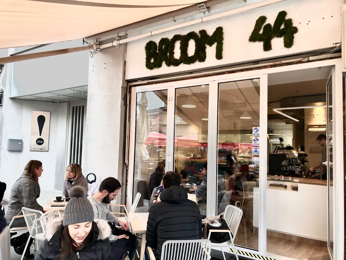 BookNoFees: Café – Broom44 – Zagreb – Broom 44, photo 1