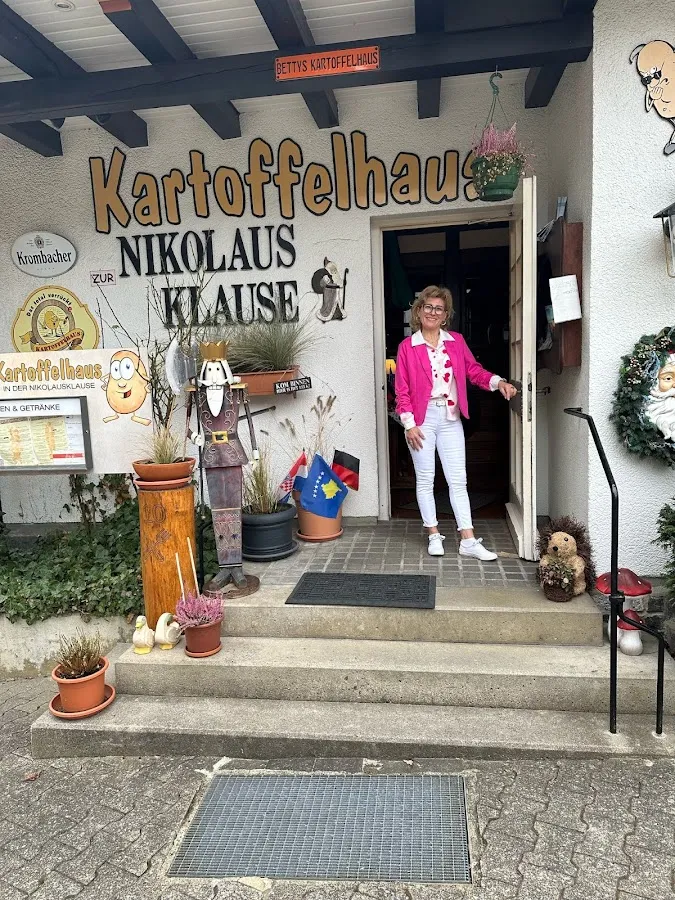 BookNoFees: Restaurant – Zur Nikolaus Klause — Das Kleine Kartoffelhaus – Olsberg – To the Nikolaus Hermitage — The Little Potato House, photo 1
