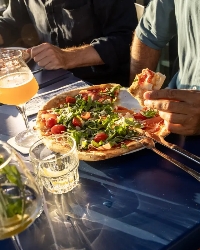 BookNoFees: De Pizzabakkers, Amsterdam