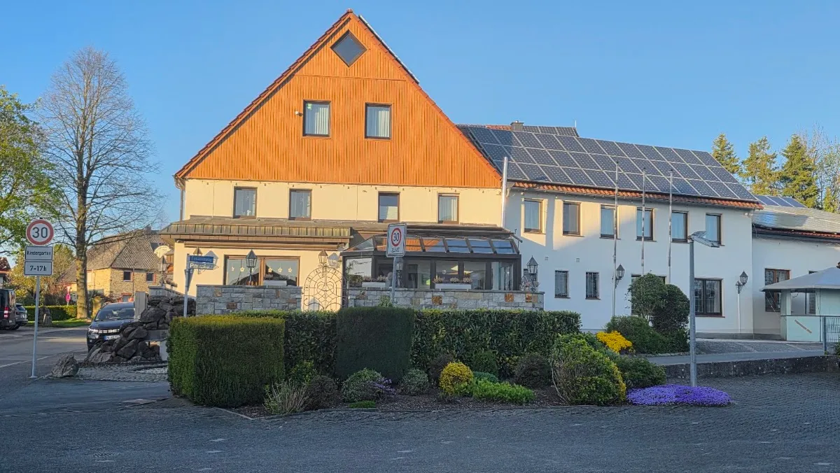 BookNoFees: Restaurant – Landgasthof Kaiser – Bad Wünnenberg – Kaiser Country Inn, photo 1