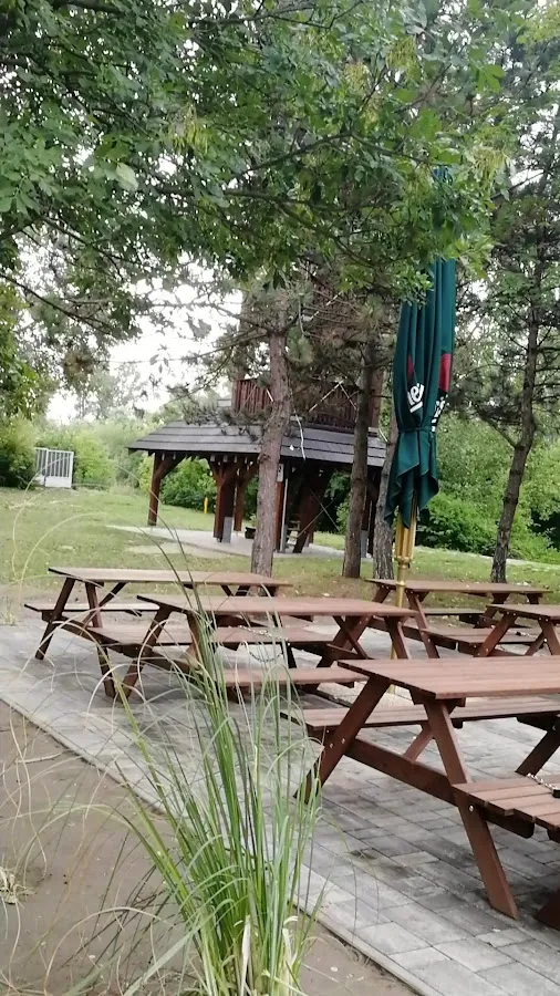 BookNoFees: Snack bar – Bufet pri rozhľadni Bratislava – Bratislava – Cafeteria at the Bratislava Observation Tower, photo 3