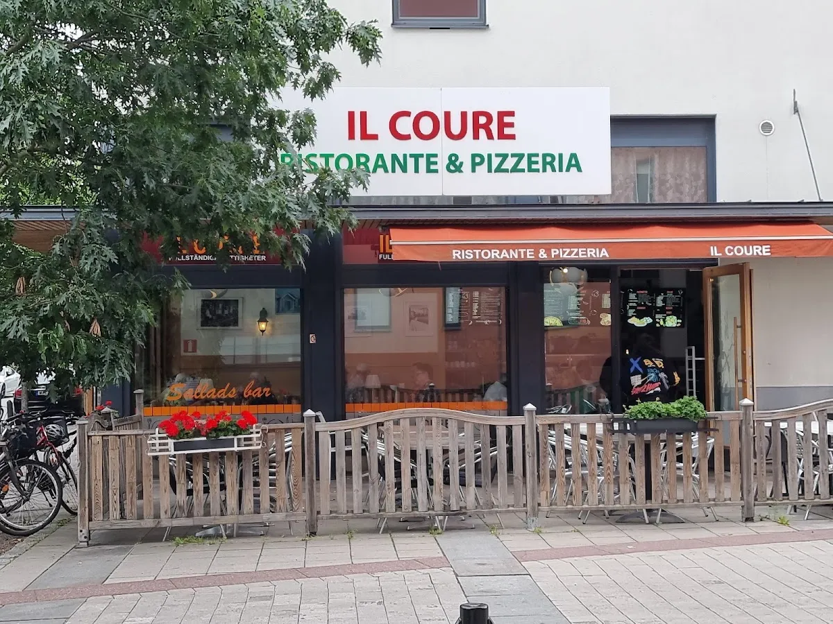 BookNoFees: Snack bar – Il coure – Stockholm – He's running, photo 1
