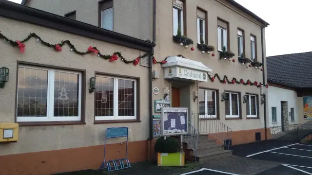 BookNoFees: Restaurant – Baumeister Restaurant-Pension – Kamen – Baumeister Restaurant and Guesthouse, photo 2