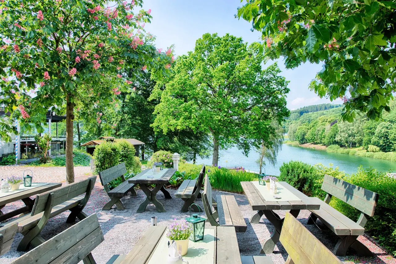 BookNoFees: Restaurant – Welcome Hotel Meschede/Hennesee – Meschede – Welcome to Hotel Meschede/Hennesee, photo 1