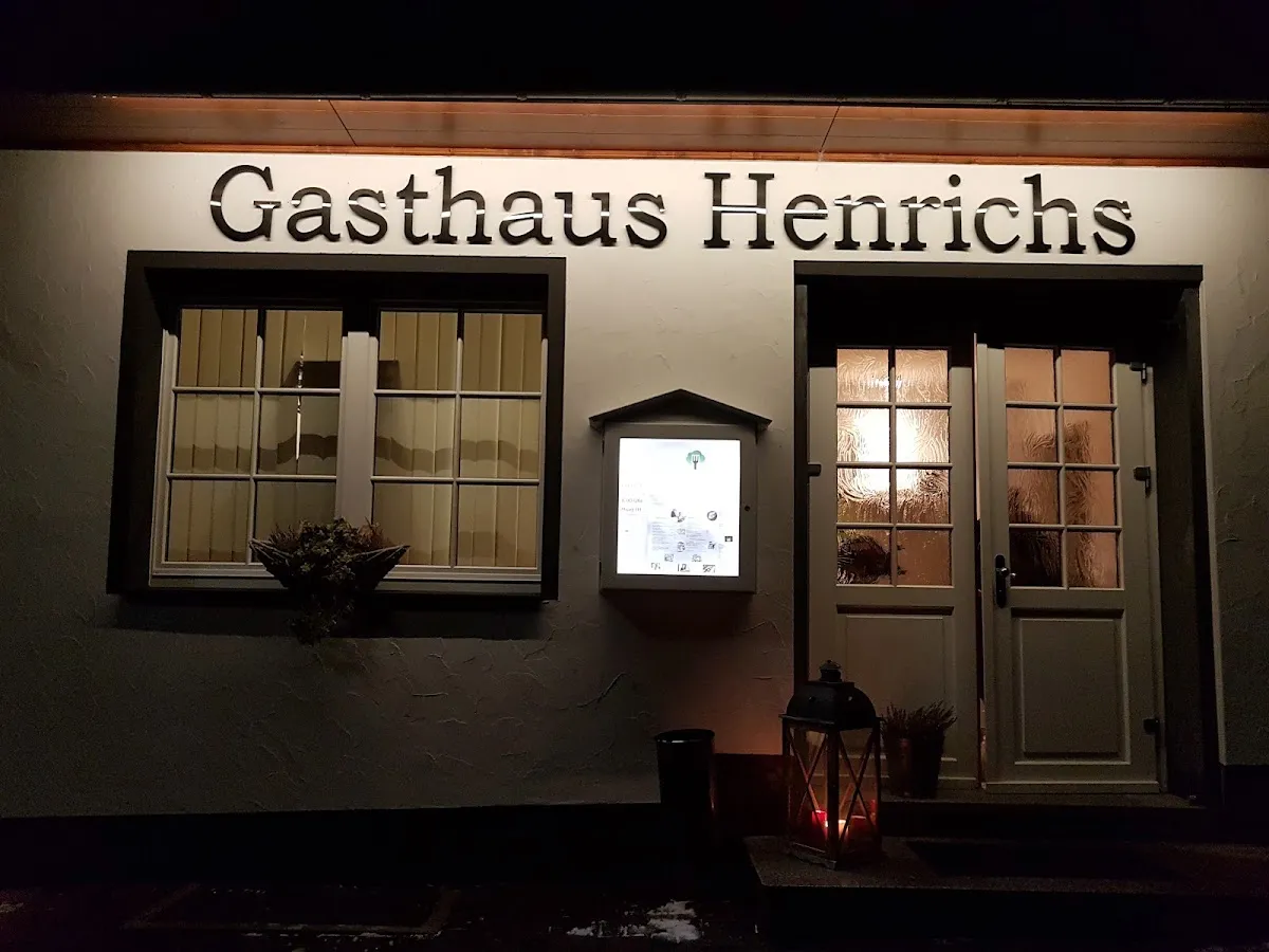 BookNoFees: Restaurant – Gasthaus Henrichs – Kirchhundem – Henrichs Inn, photo 1