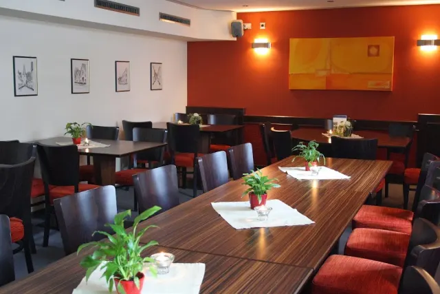 BookNoFees: Restaurant – Gasthof Im Kohl – Neuenrade – Im Kohl Inn, photo 2