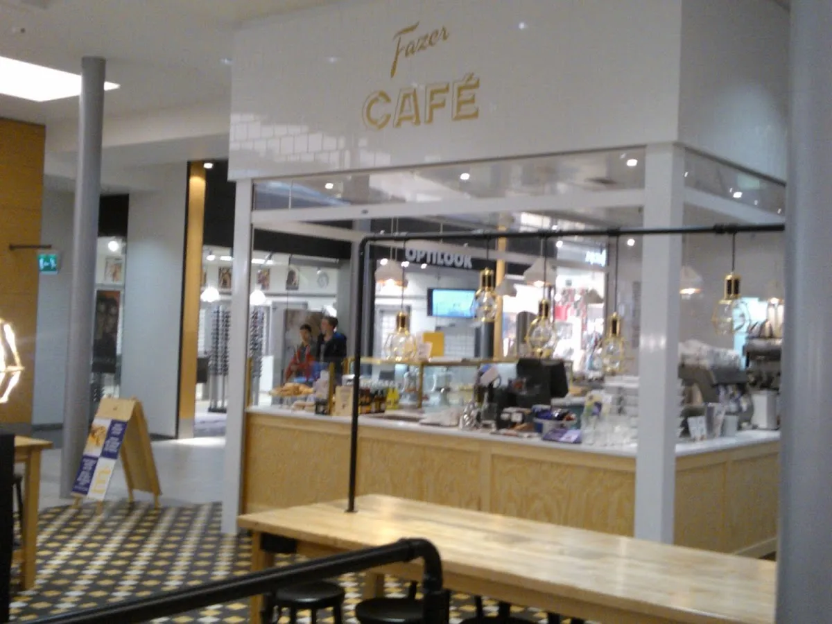 BookNoFees: Café – Fazer Café – Helsinki – Making Coffee, photo 1