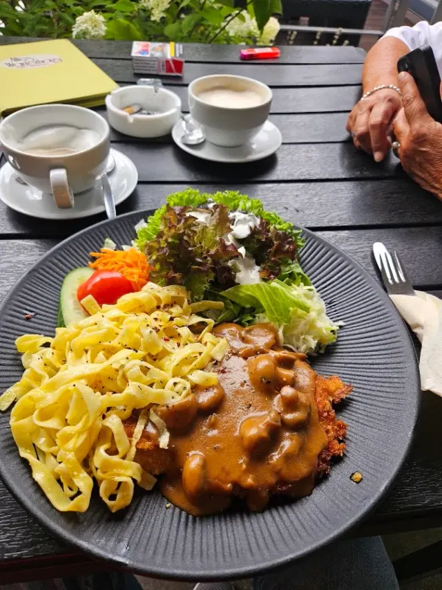 BookNoFees: Restaurant – Altes Wärterhaus – Hilchenbach – Old Guardhouse, photo 2
