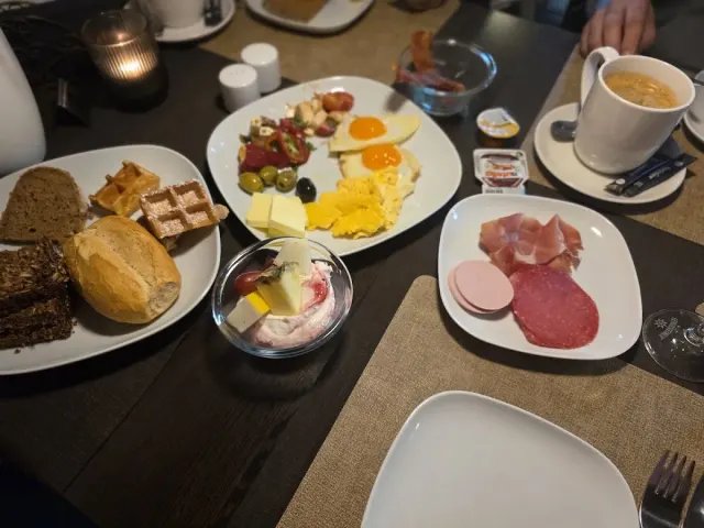 BookNoFees: Restaurant – Café Corner Café – Recklinghausen – Café Corner Café, photo 3