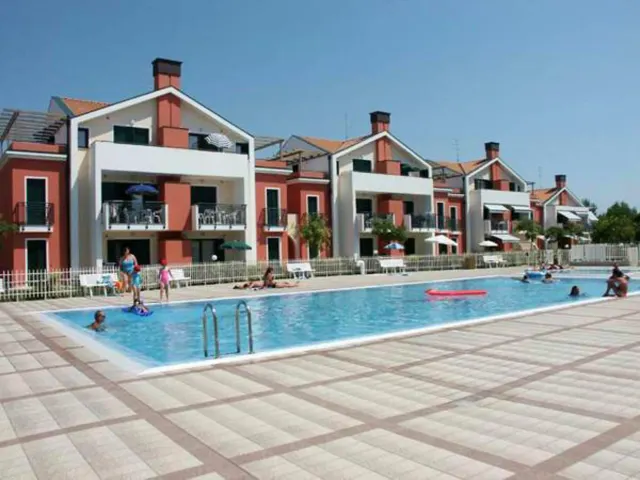 BookNoFees: Spacious apartment in a quiet complex with a pool – Cavallino-Treporti
