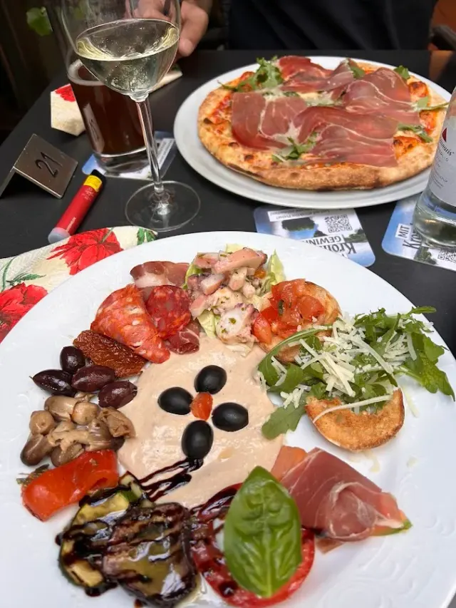 BookNoFees: Restaurant – FRANCO Ristorante Riviera – Netphen – FRANCO Riviera Restaurant, photo 2