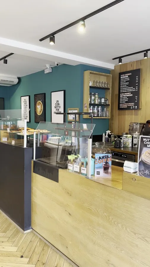 BookNoFees: Café – Arro Coffee - The Temple of Coffee – London – Arro Coffee - The Temple of Coffee, photo 3