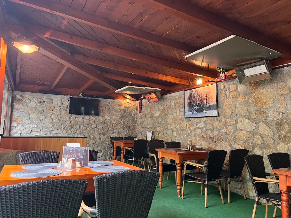 BookNoFees: Restaurant – 4 Stagioni – Bratislava – 4 Seasons, photo 1