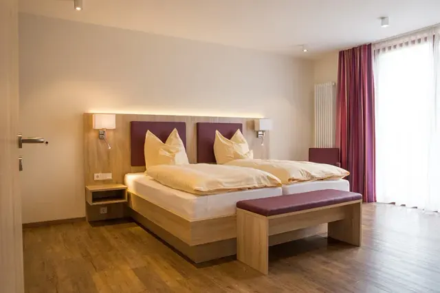 BookNoFees: Restaurant – Hotel & Gaststätte Zur Borke – Neuenrade-Affeln – Zur Borke Hotel & Restaurant, photo 3