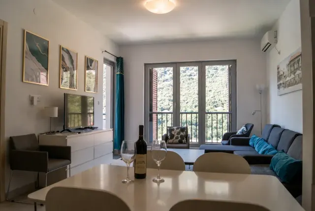 BookNoFees: Apartment Madela sa Morinj – Morinj