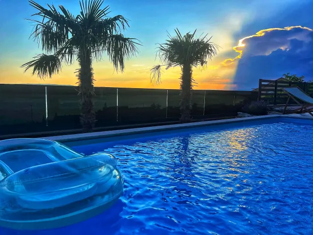BookNoFees: transient house sa Crikvenica, Selse – Villa na may pribadong saltwater pool at tanawin ng dagat