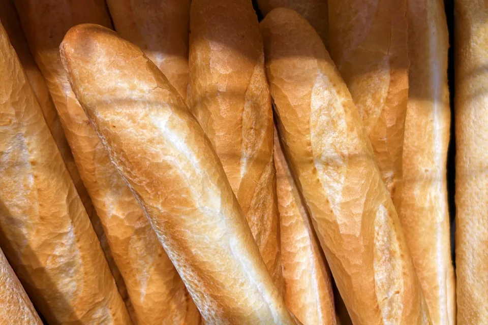 BookNoFees: Example photo: Baguettes